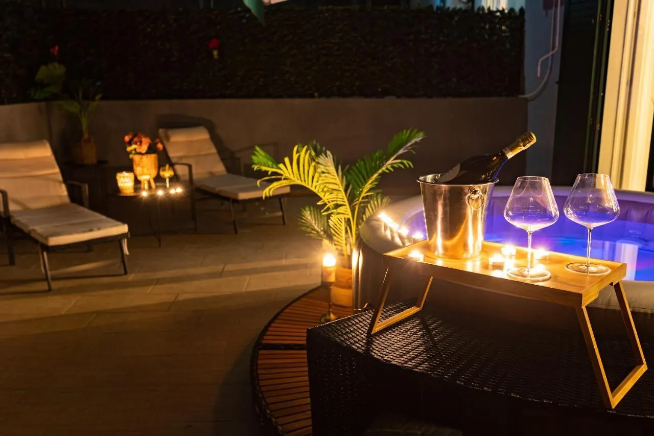 Oasis Luxury Apartment With Terrarce And Jacuzzi Split