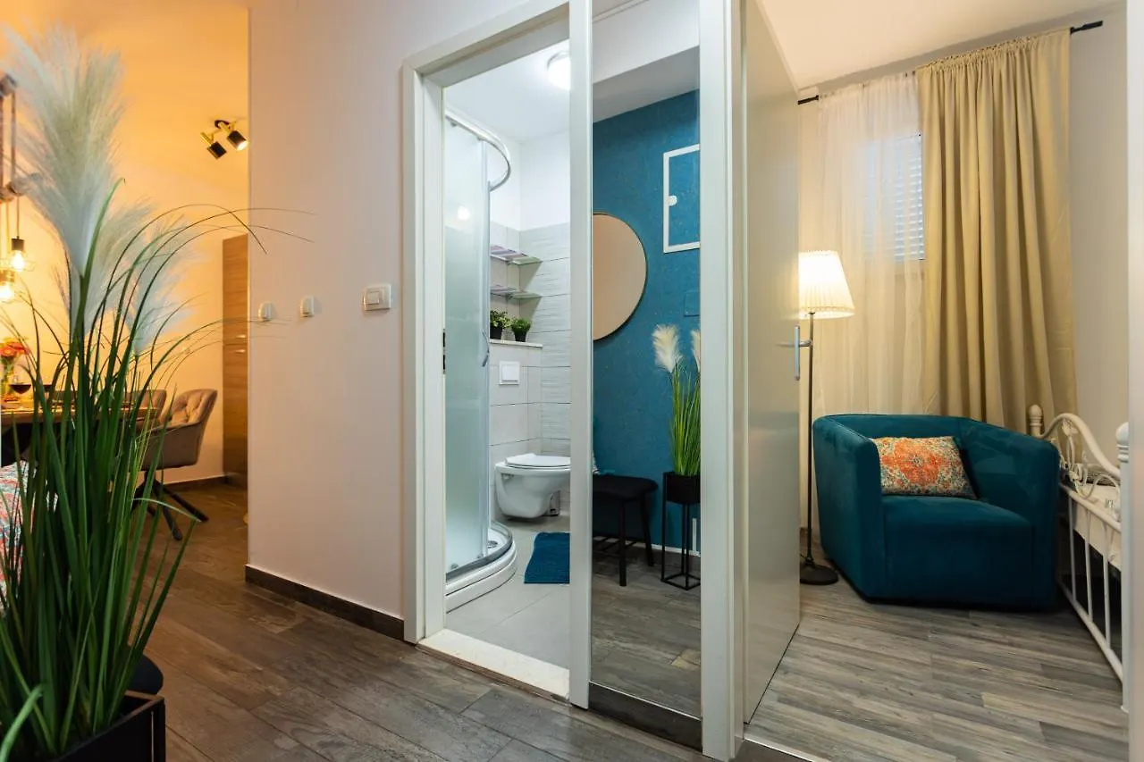 Oasis Luxury Apartment With Terrarce And Jacuzzi Split