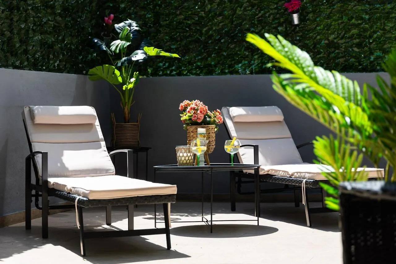 Oasis Luxury Apartment With Terrarce And Jacuzzi Split