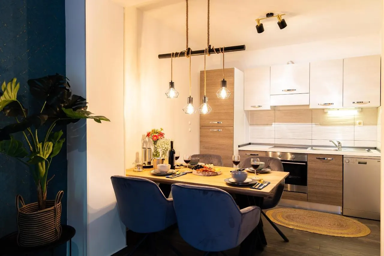 Oasis Luxury Apartment With Terrarce And Jacuzzi Split