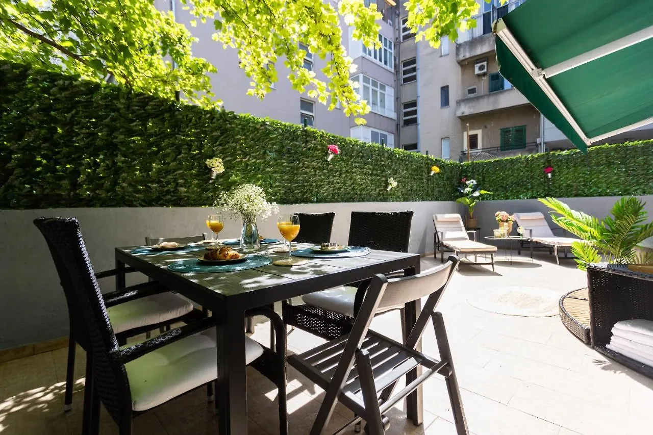 Oasis Luxury Apartment With Terrarce And Jacuzzi Split