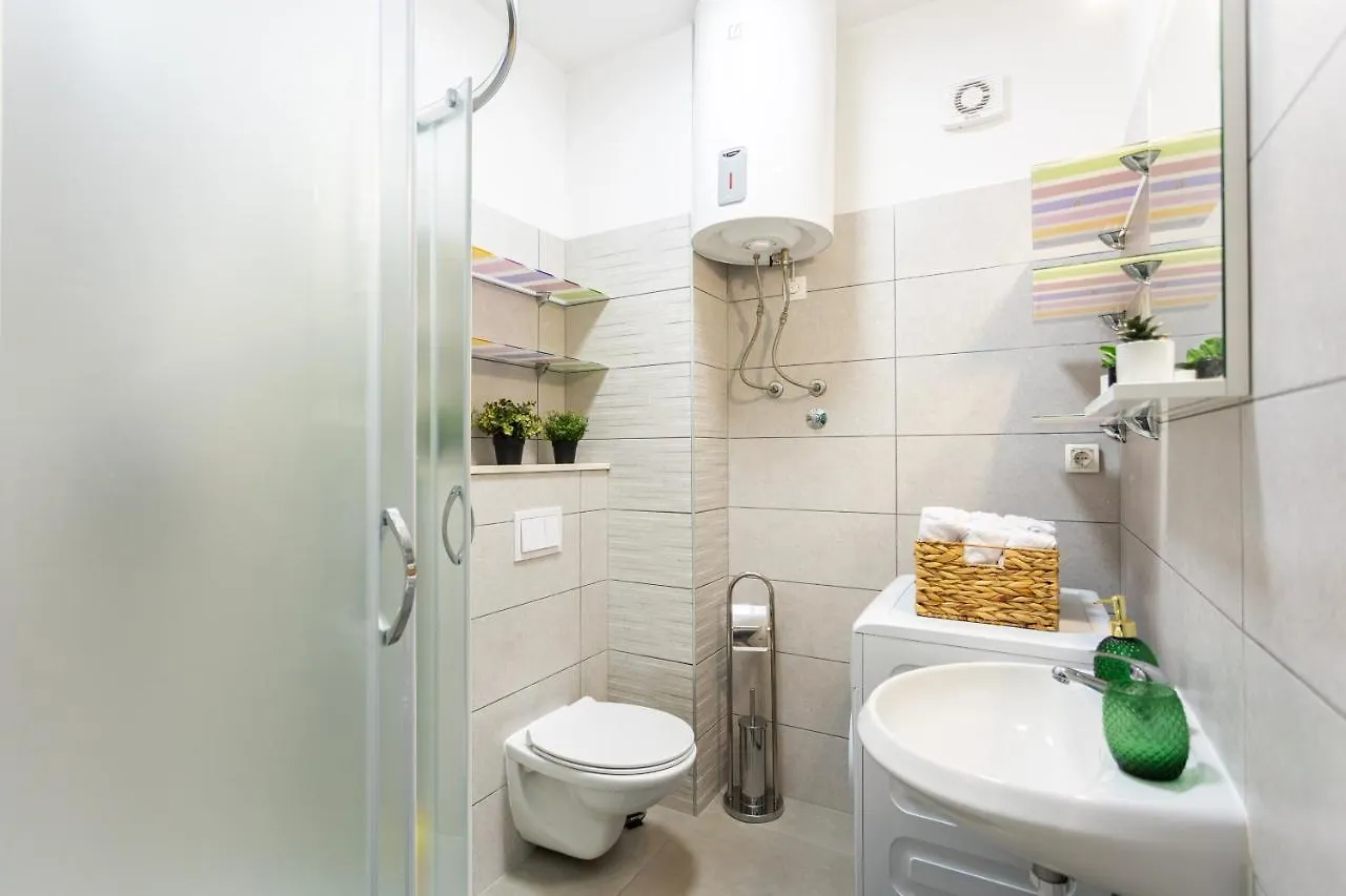 Oasis Luxury Apartment With Terrarce And Jacuzzi Split
