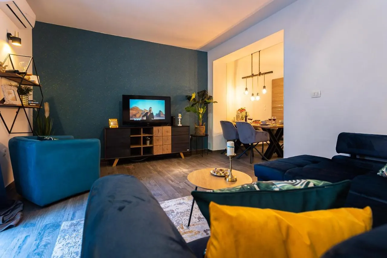 Oasis Luxury Apartment With Terrarce And Jacuzzi Split