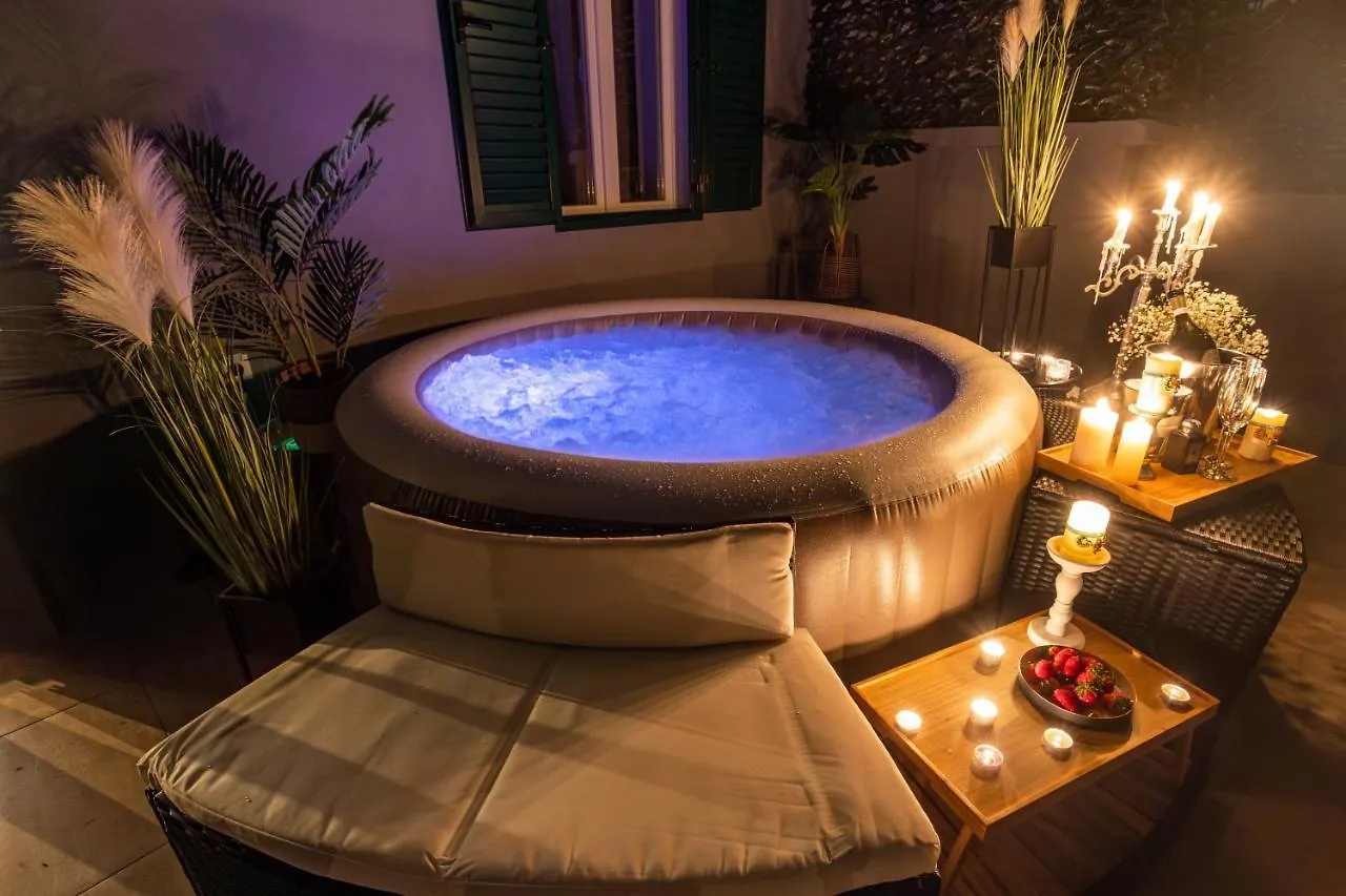 Oasis Luxury Apartment With Terrarce And Jacuzzi Split